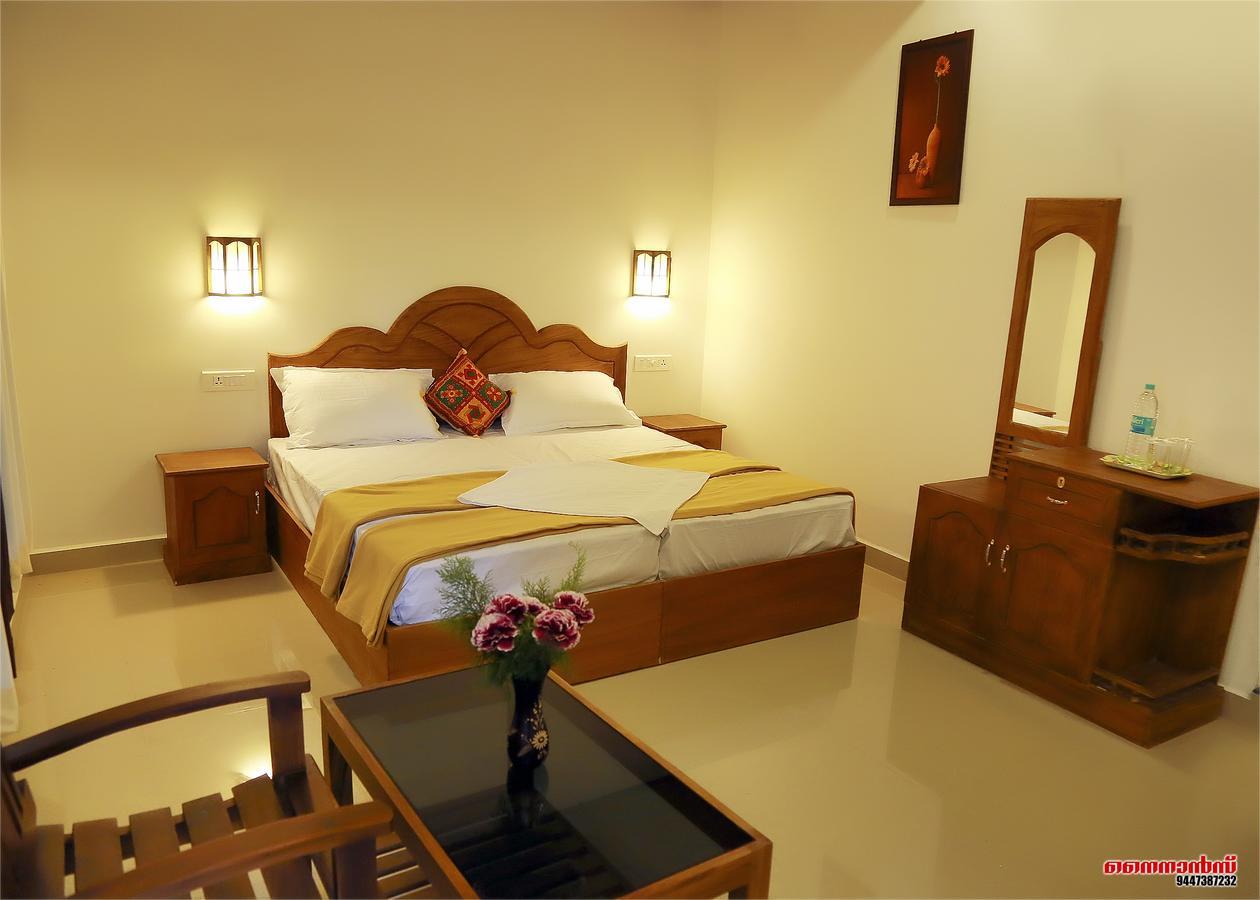 Holiday Villa Thekkady Eksteriør billede