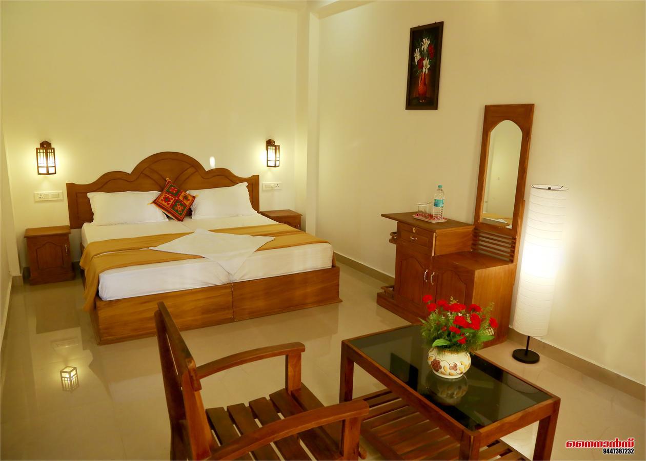Holiday Villa Thekkady Eksteriør billede