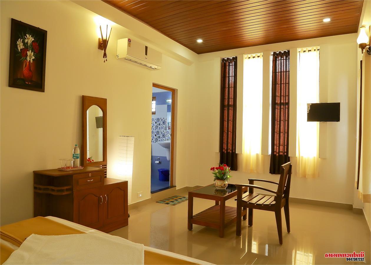 Holiday Villa Thekkady Eksteriør billede